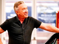 Tim Allen talks third sitcom success as 'Shifting Gears' scores with fans